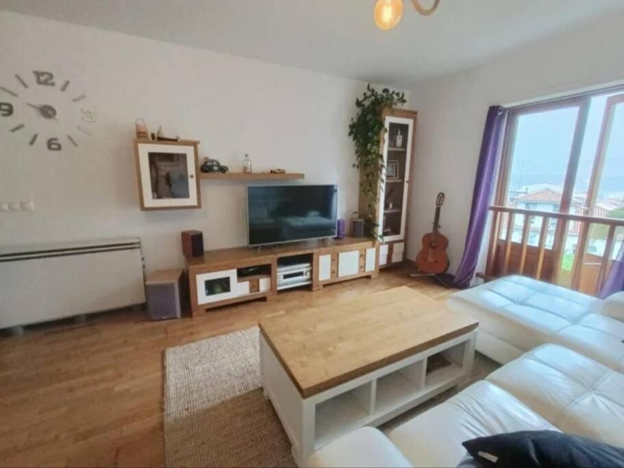 O Picho: Apartamento Centrico. بونتيدويمي المظهر الخارجي الصورة